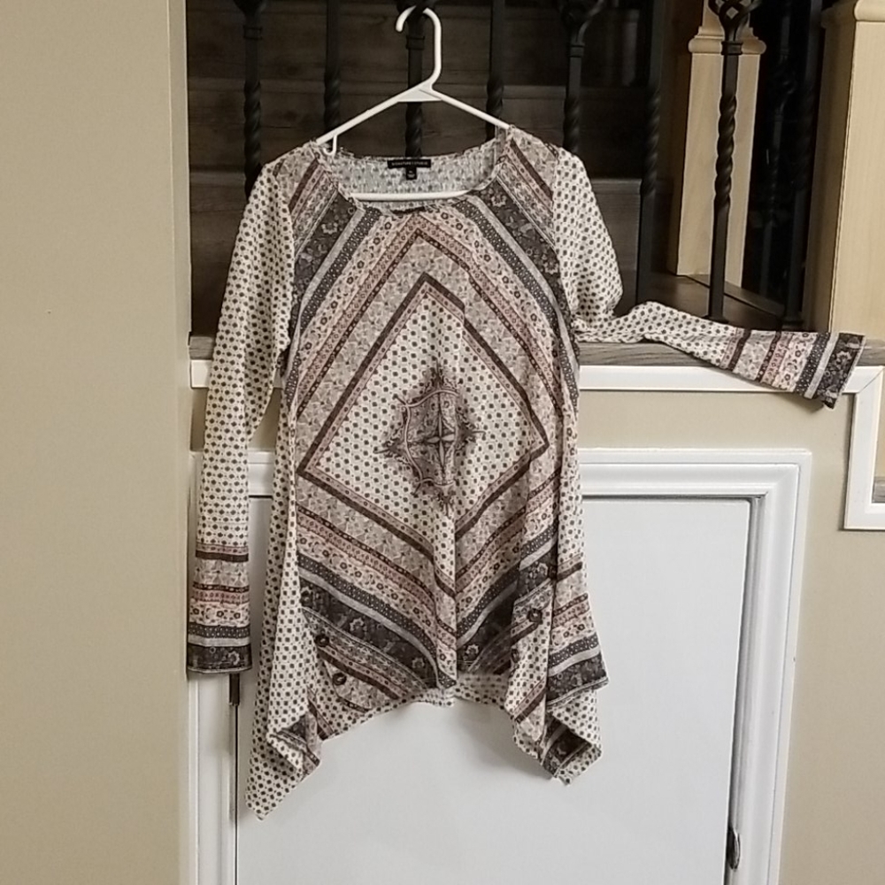 Women's blouse